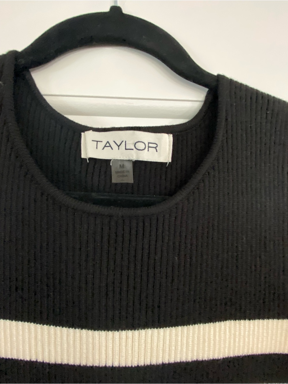 Taylor Midi Dress Size Medium - Picture 3 of 7
